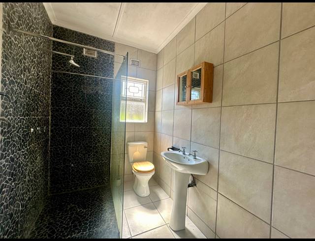 4 BEDROOM HOUSE FOR SALE IN MEER EN SEE